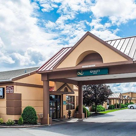 Quality Inn Airport Cheektowaga Eksteriør bilde