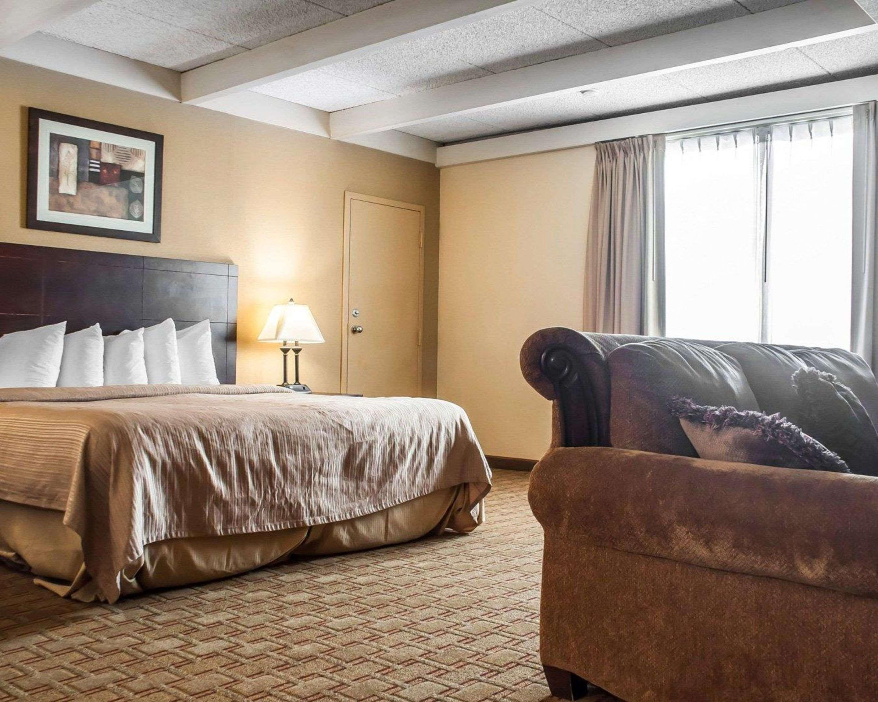 Quality Inn Airport Cheektowaga Eksteriør bilde