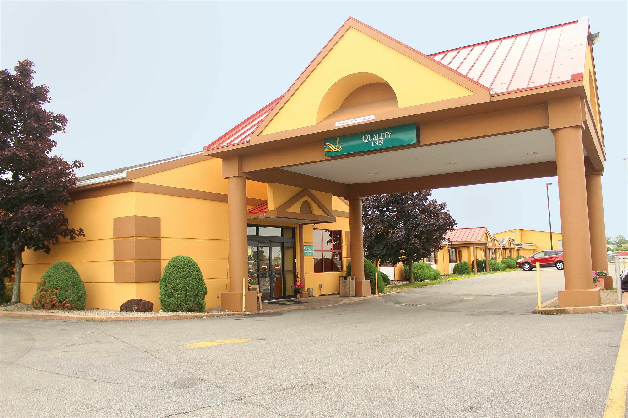 Quality Inn Airport Cheektowaga Eksteriør bilde