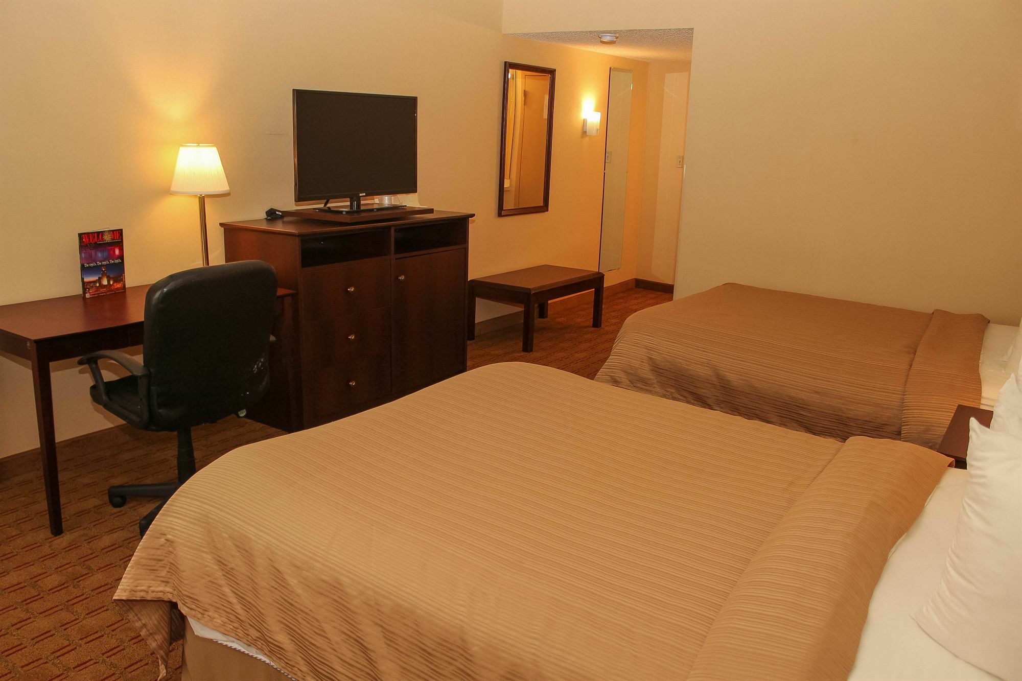 Quality Inn Airport Cheektowaga Eksteriør bilde